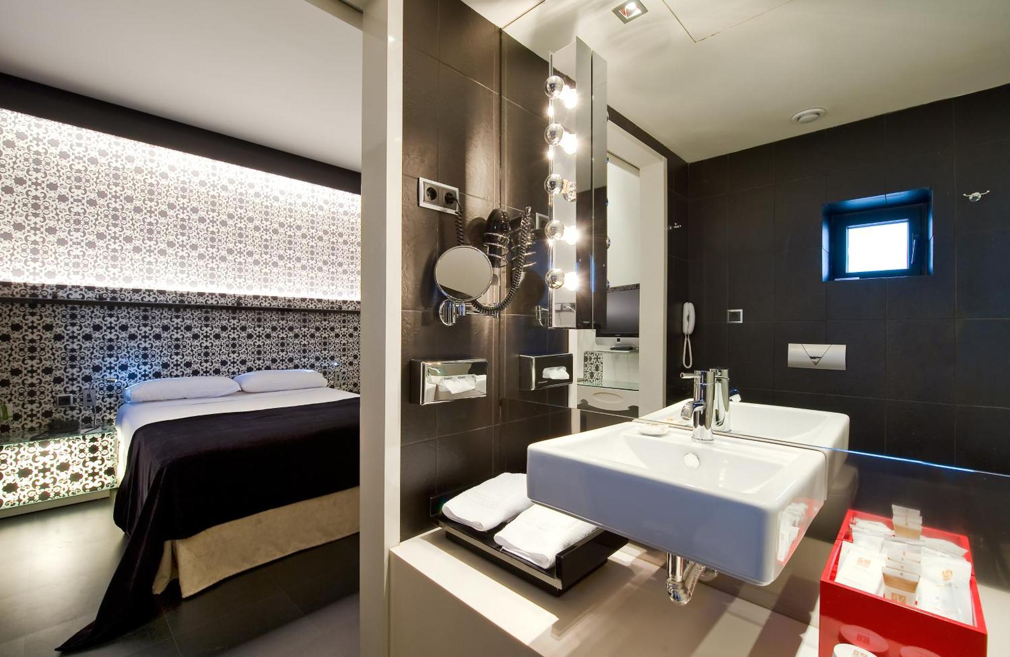 Vincci Via - 66 Hotel Madrid Luaran gambar